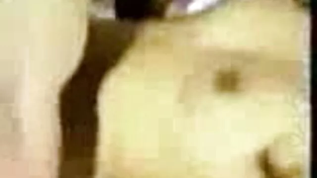 कैंडी ने अपना मुंह भरकर सेक्सी फिल्म फुल एचडी वीडियो खुद को गैग्स किया । (2013)