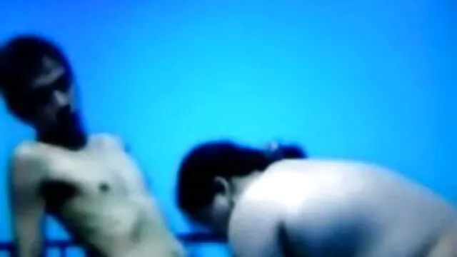 लोहे एचडी सेक्सी फिल्म फुल के होंठ