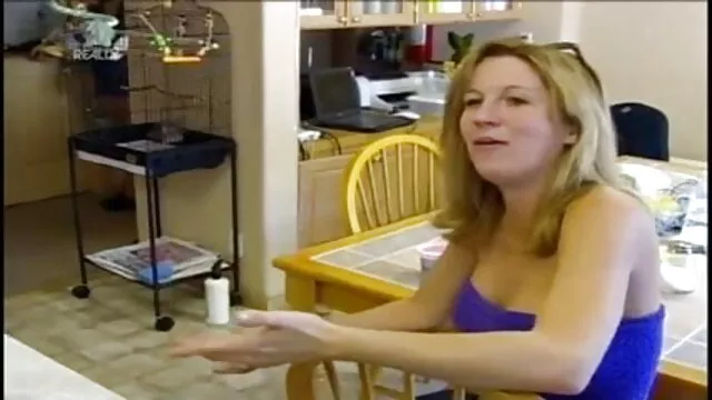 पहले वह एक दर्दनाक क्रूस सेक्सी मूवी पिक्चर फुल एचडी का अनुभव करेगी