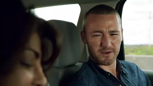 पति पत्नियों को सेक्सी मूवी फुल एचडी वीडियो देखता है ।