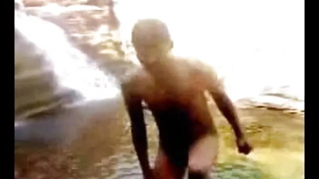 लगता है कि क्या मेरे ब्लू फिल्म हिंदी मूवी फुल एचडी गधे में