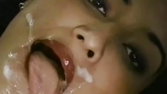 सजा में आदर्श शरीर सनी लियोन फुल सेक्सी मूवी एचडी