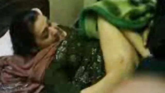 दर्द की सेक्सी एचडी मूवी हिंदी अंगूठी