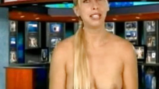 बंदी एचडी में हिंदी सेक्सी मूवी करतब. चेरी फटे साथ