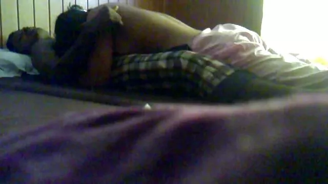 लोहे के जाल हॉलीवुड मूवी एचडी सेक्स के नीचे