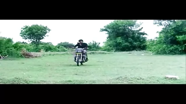 घर पर एक्स एक्स एक्स मूवी एचडी प्राथमिक चिकित्सा (2014)